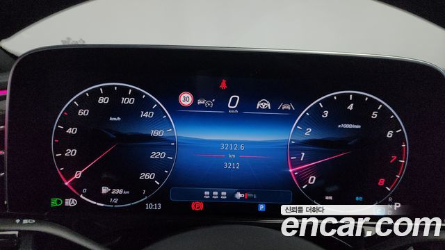 Mercedes-Benz E-Class E300 4MATIC AMG Line