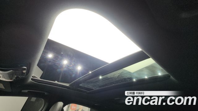 Mercedes-Benz E-Class E300 4MATIC AMG Line