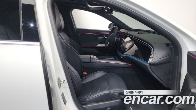 Mercedes-Benz E-Class E300 4MATIC AMG Line