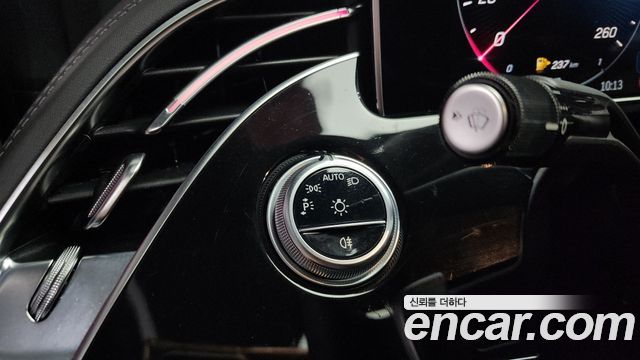 Mercedes-Benz E-Class E300 4MATIC AMG Line