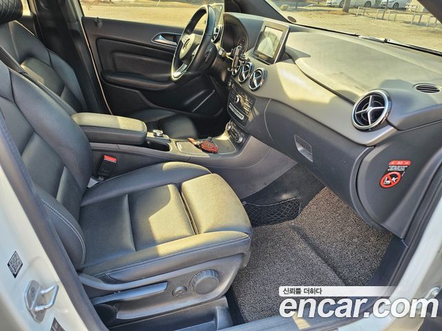 Mercedes-Benz B-Class B200 d