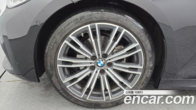 BMW 3-Series 320i M Sport