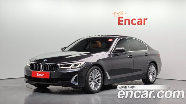 BMW 5-Series 520i Luxury
