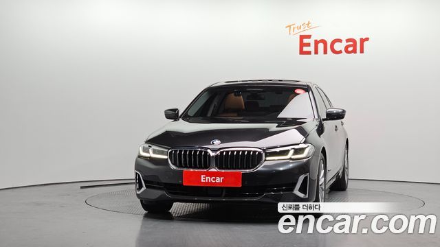 BMW 5-Series 520i Luxury