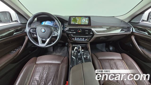 BMW 5-Series 540i xDrive Luxury Plus