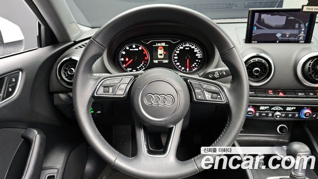 Audi Nyu A3 40 TFSI