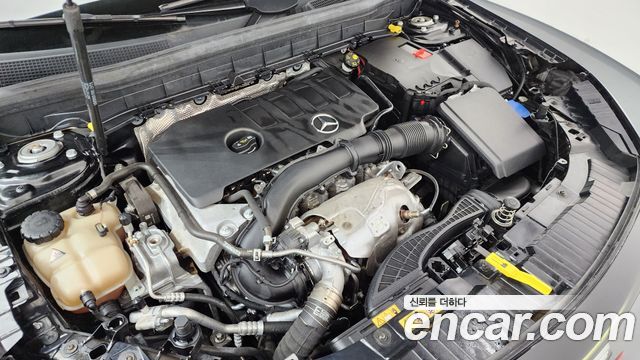 Mercedes-Benz GLB-Class GLB250 4MATIC