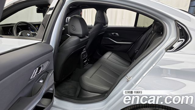 BMW 3-Series 320i M Sport