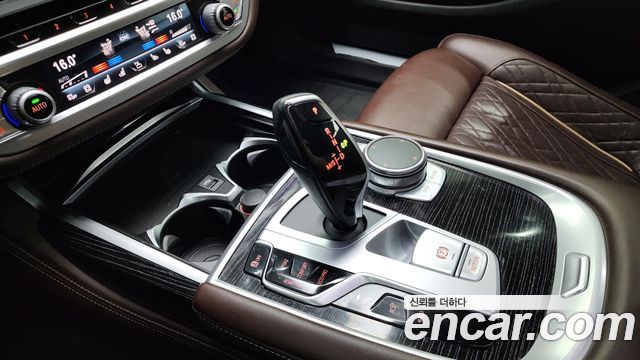BMW 7-Series 740Li xDrive M Sport Package