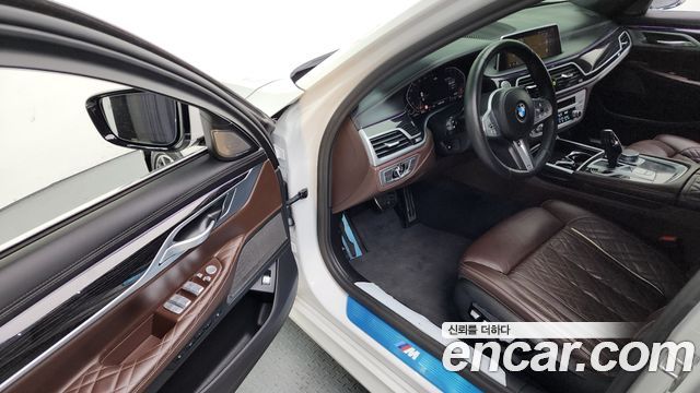 BMW 7-Series 740Li xDrive M Sport Package