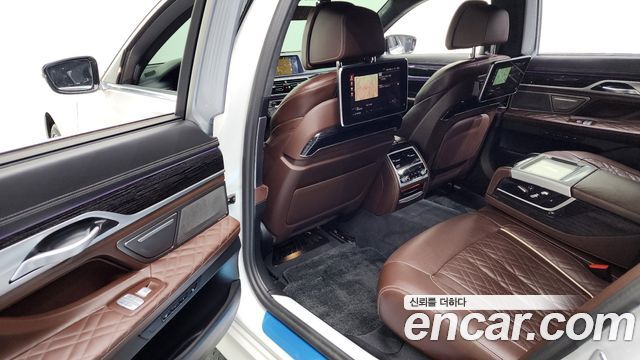 BMW 7-Series 740Li xDrive M Sport Package