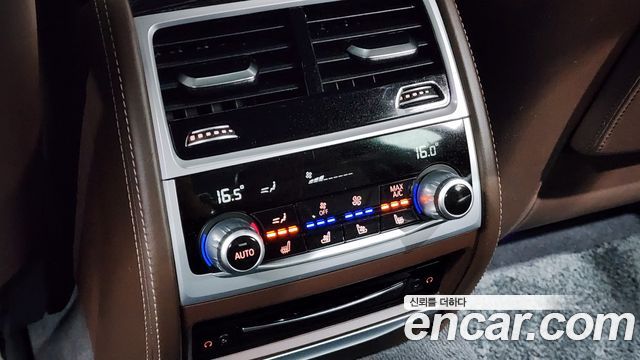 BMW 7-Series 740Li xDrive M Sport Package