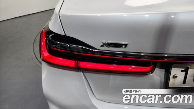 BMW 7-Series 740Li xDrive M Sport Package