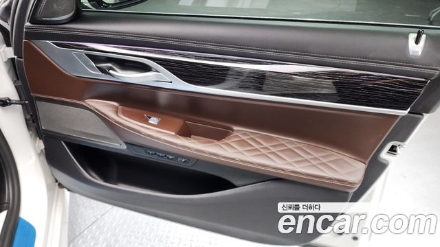BMW 7-Series 740Li xDrive M Sport Package