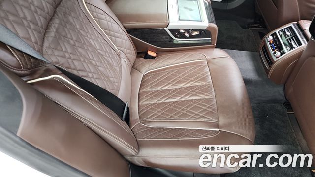 BMW 7-Series 740Li xDrive M Sport Package