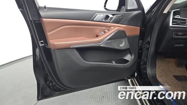 BMW X7 xDrive 40i Design Pure Excellence 7-Seater