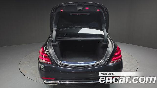 Mercedes-Benz S-Class S560L 4MATIC