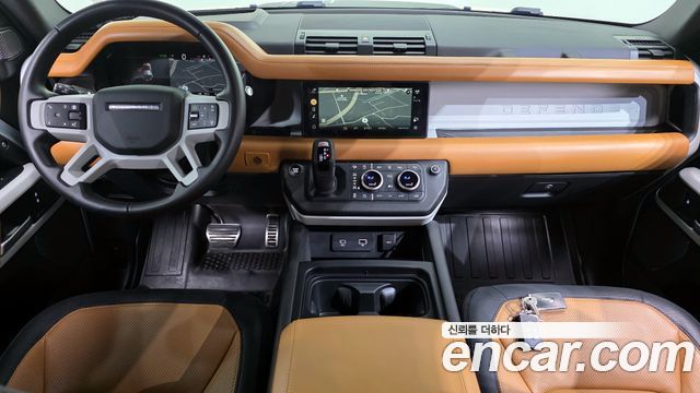 Land Rover Defender 110 P300 X-Dynamic SE