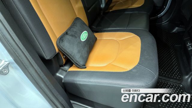 Land Rover Defender 110 P300 X-Dynamic SE