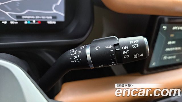Land Rover Defender 110 P300 X-Dynamic SE