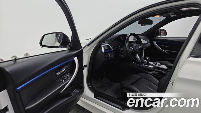BMW 3-Series 320i M Sport