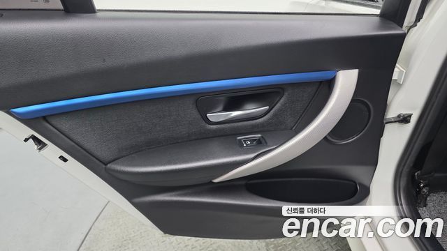 BMW 3-Series 320i M Sport