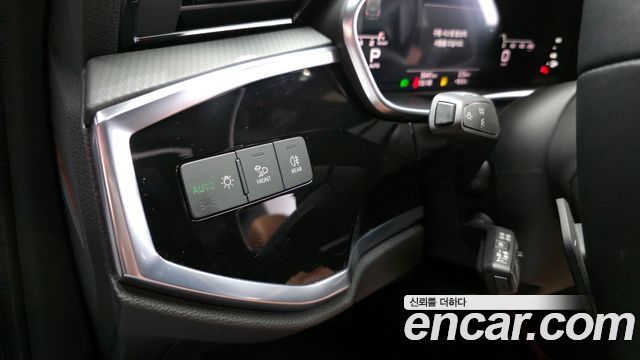 Audi Q3 40 TFSI Quattro Premium