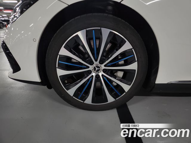 Mercedes-Benz EQE V295 EQE350+