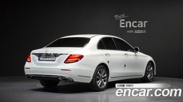 Mercedes-Benz E-Class E300 Exclusive