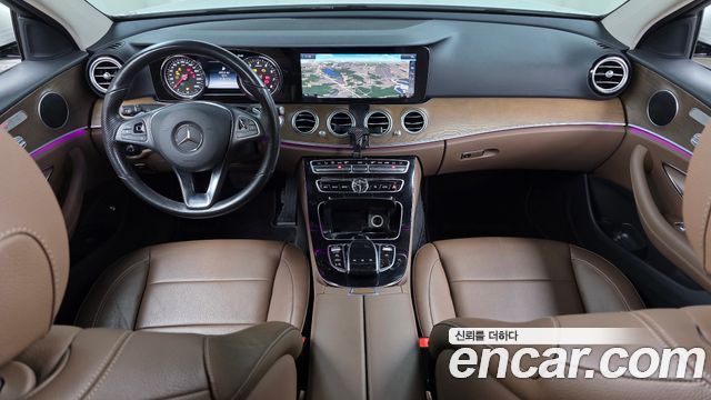 Mercedes-Benz E-Class E300 Exclusive