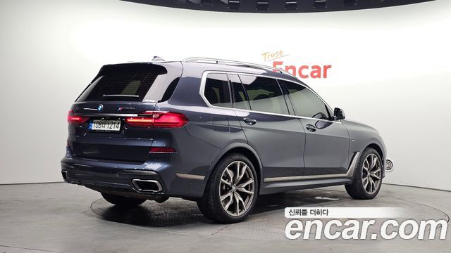 BMW X7 M50i 6STR