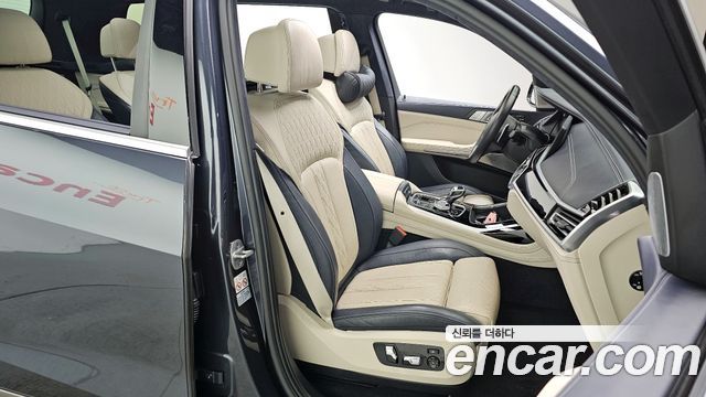 BMW X7 M50i 6STR