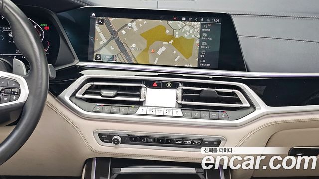 BMW X7 M50i 6STR