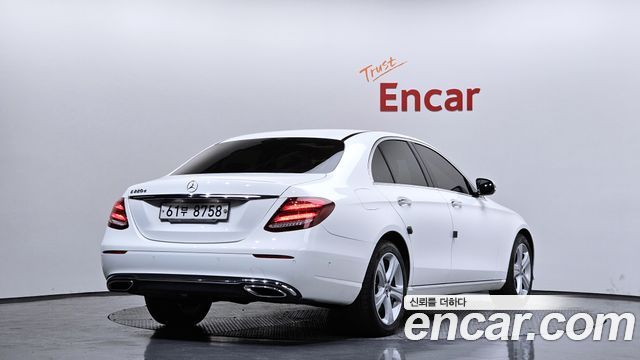 Mercedes-Benz E-Class E220d Avantgarde