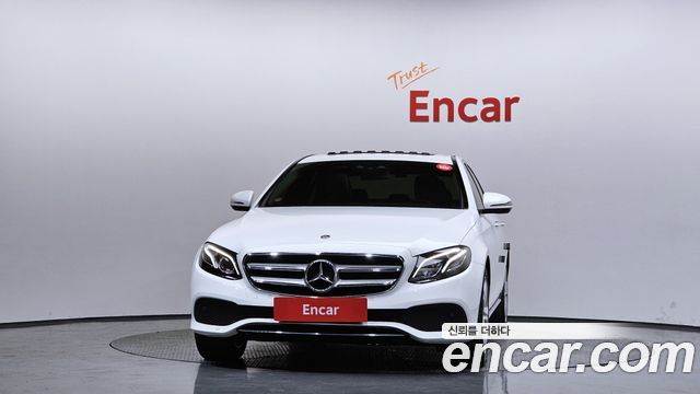 Mercedes-Benz E-Class E220d Avantgarde