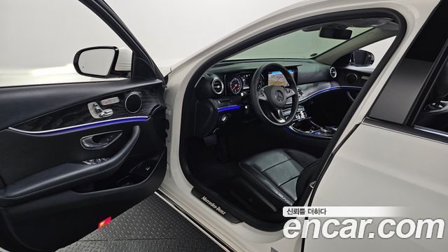 Mercedes-Benz E-Class E220d Avantgarde