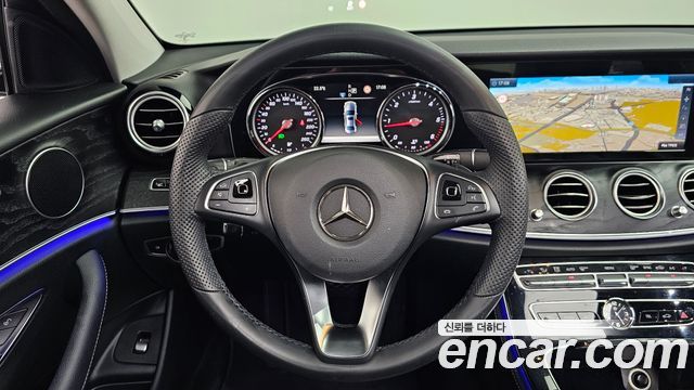 Mercedes-Benz E-Class E220d Avantgarde