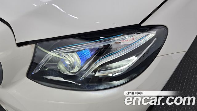 Mercedes-Benz E-Class E220d Avantgarde