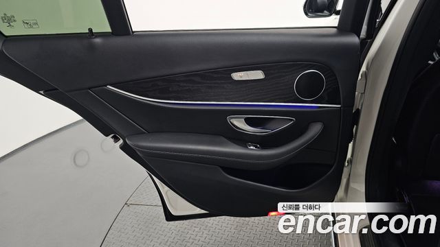 Mercedes-Benz E-Class E220d Avantgarde