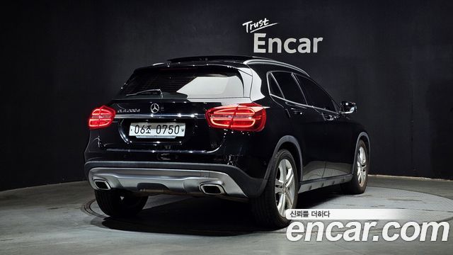 Mercedes-Benz GLA-Class GLA200 d