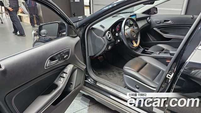 Mercedes-Benz GLA-Class GLA200 d