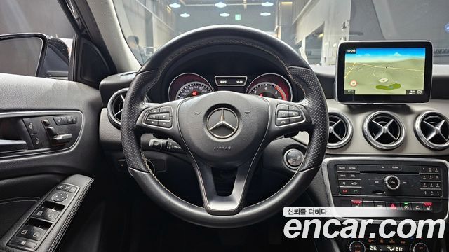 Mercedes-Benz GLA-Class GLA200 d