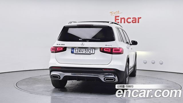 Mercedes-Benz GLB-Class GLB250 4MATIC