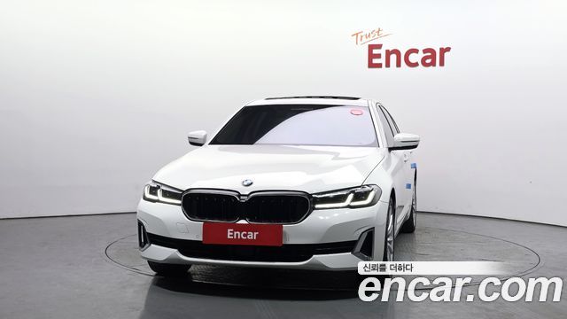 BMW 5-Series 530i Luxury