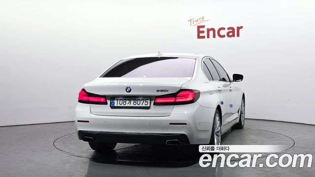 BMW 5-Series 530i Luxury