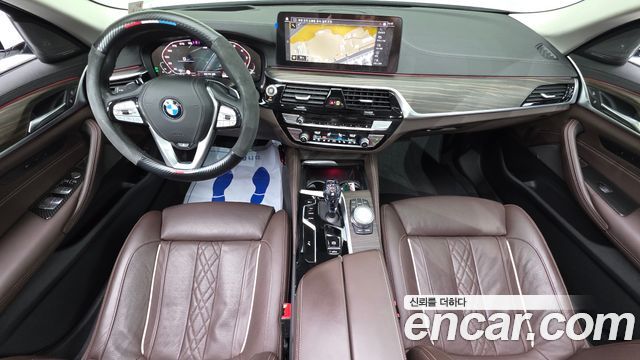 BMW 5-Series 530i Luxury