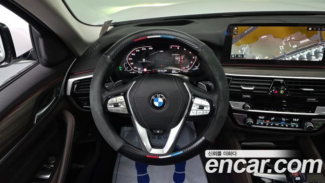 BMW 5-Series 530i Luxury