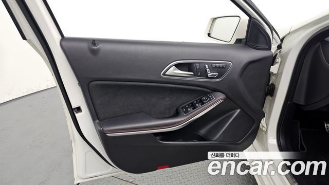 Mercedes-Benz A-Class A200 AMG Line