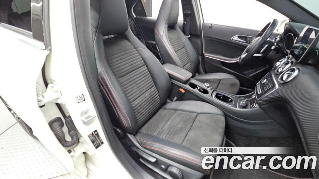 Mercedes-Benz A-Class A200 AMG Line