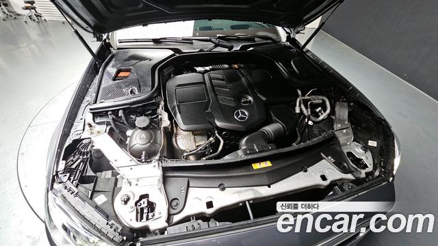 Mercedes-Benz E-Class E220d Coupe